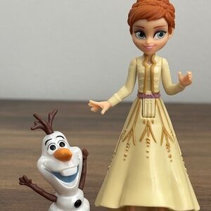 DISNEY Frozen 2 ANNA & OLAF Adventure Toy Figures 2018 Yellow Dress Cake Topper